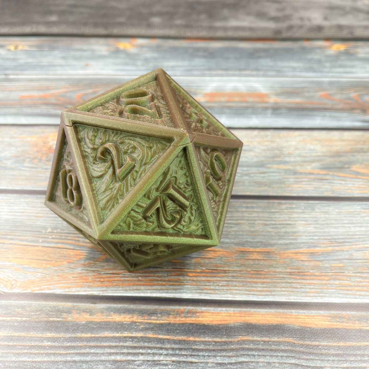 D20 Dice Vault in Starlight Bronze