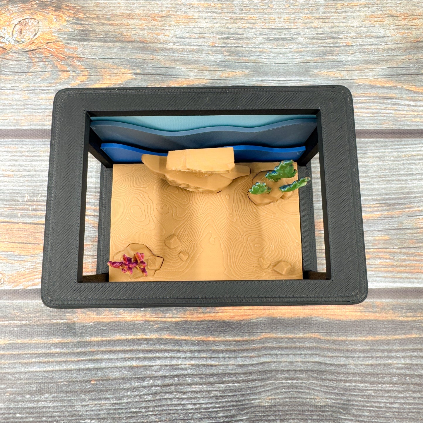 Fish Tank + 3 Fish 3D Printed Fidget Figure Diorama Set