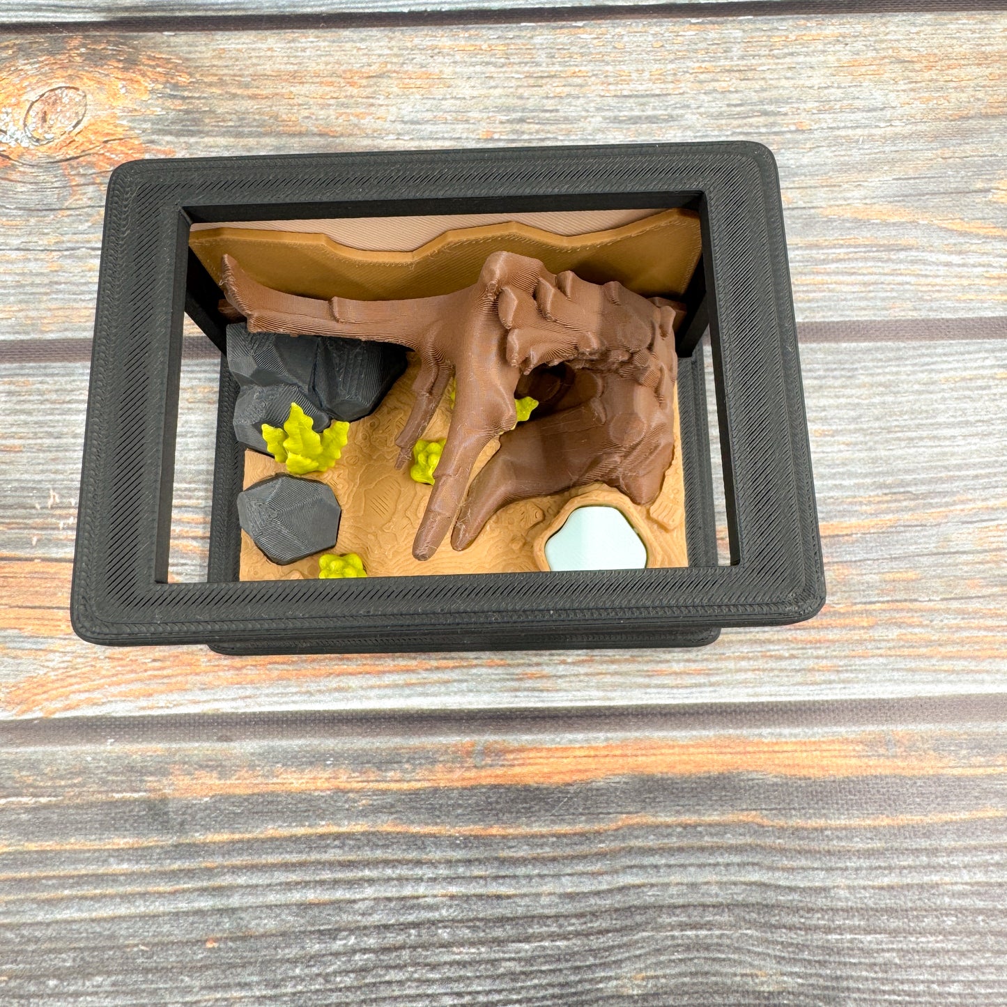 Reptile Habitat + 2 Bearded Dragons 3D Printed Fidget Figure Diorama Set