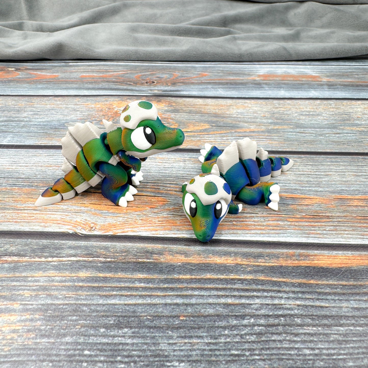 Spinosaurus in Eggshell Articulated 3D Printed Fidget Figure