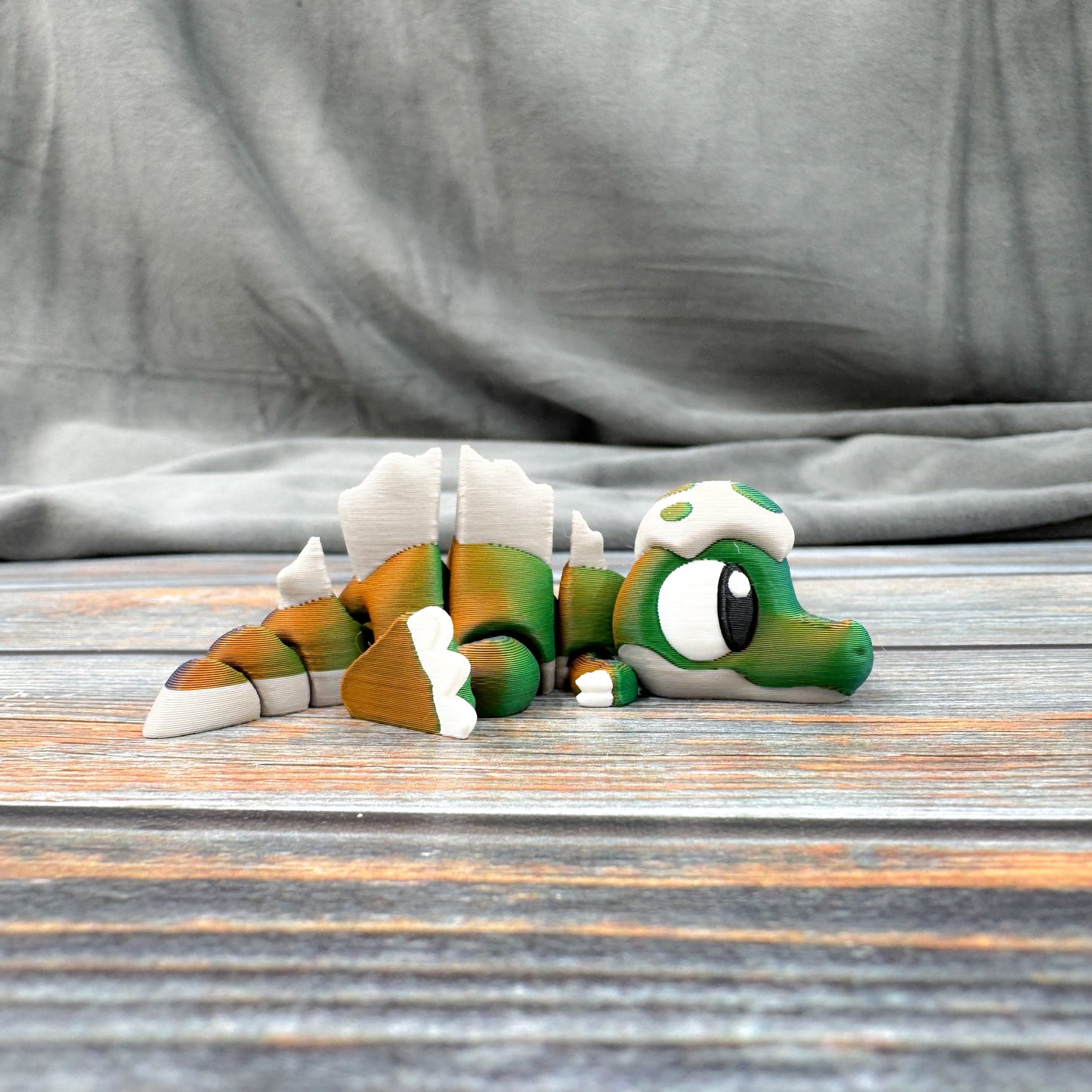 Spinosaurus in Eggshell Articulated 3D Printed Fidget Figure